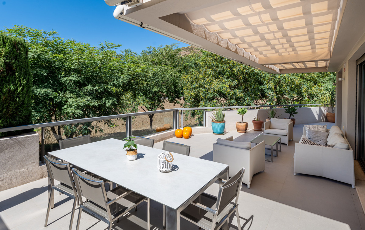 Apartamentos de 3 dormitorios en venta en Benahavís – R5338999 Apartamentos de 3 dormitorios en venta en Benahavís – R5338999