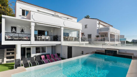 6 bedroom Semi-detached for sale in Marbella – R5337880 6 bedroom Semi-detached for sale in Marbella – R5337880
