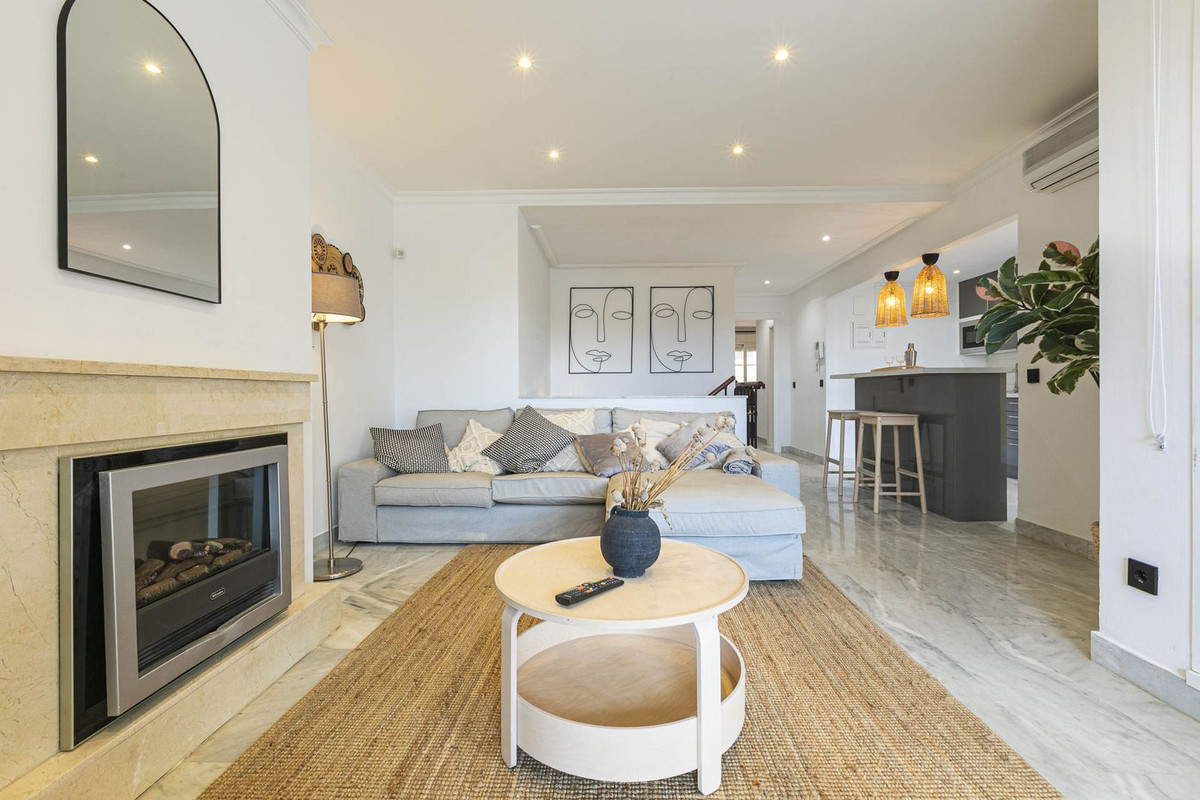 Apartamentos de 2 dormitorios en venta en Nueva Andaluc�a – R4967833 Apartamentos de 2 dormitorios en venta en Nueva Andaluc�a – R4967833