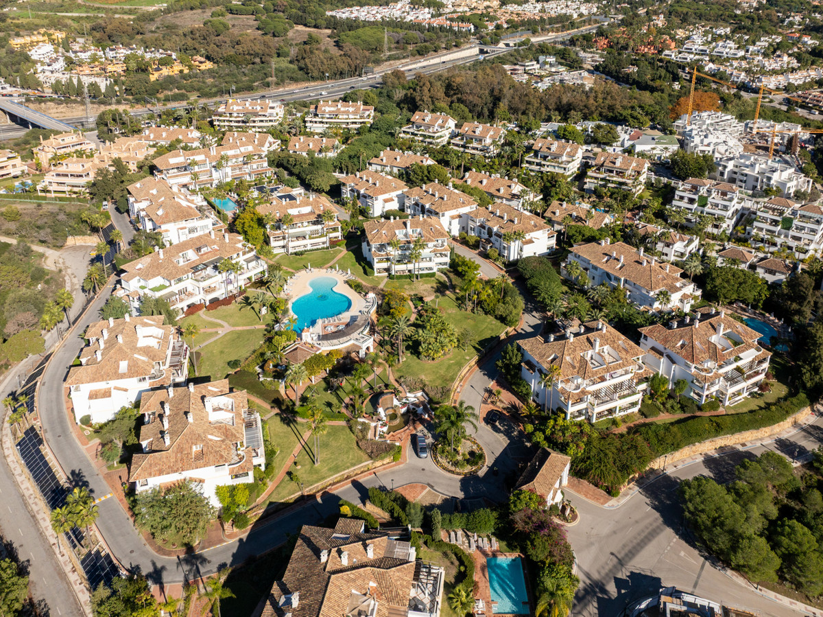 Apartamentos de 4 dormitorios en venta en Milla de Oro – R5360812 Apartamentos de 4 dormitorios en venta en Milla de Oro – R5360812