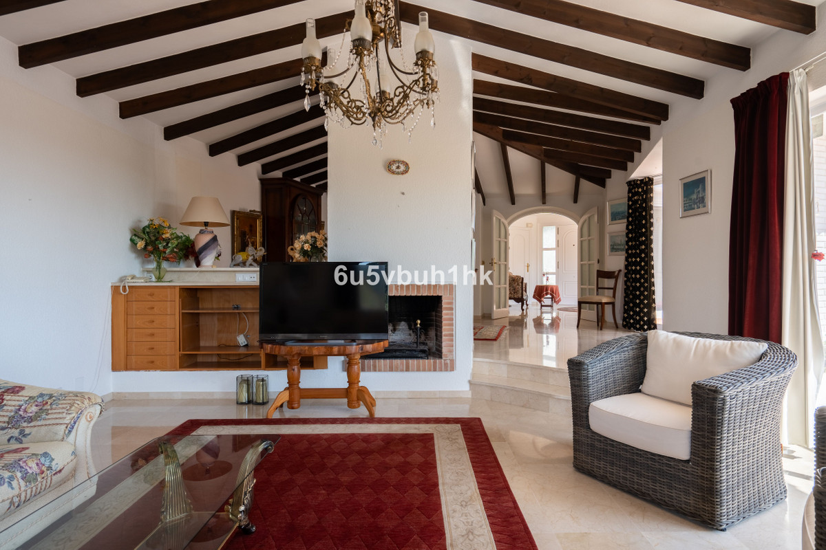 Villas de 5 dormitorios en venta en Calahonda – R5335168 Villas de 5 dormitorios en venta en Calahonda – R5335168