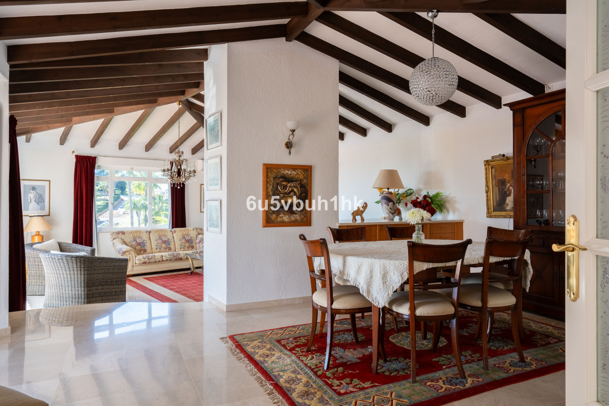 Villas de 5 dormitorios en venta en Calahonda – R5335168 Villas de 5 dormitorios en venta en Calahonda – R5335168