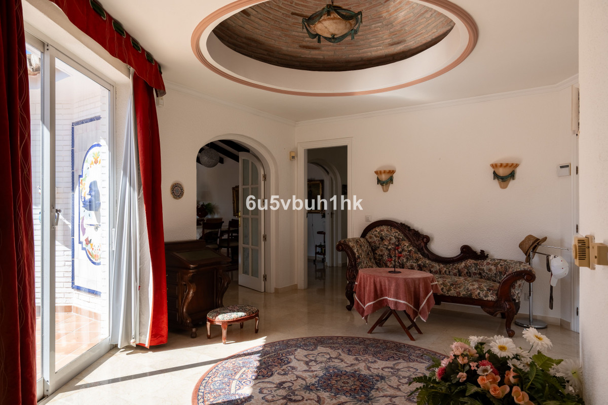 Villas de 5 dormitorios en venta en Calahonda – R5335168 Villas de 5 dormitorios en venta en Calahonda – R5335168