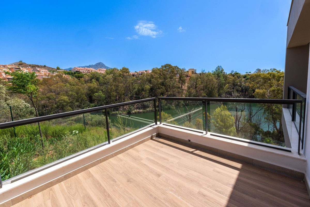 Apartamentos de 3 dormitorios en venta en Nueva Andaluc�a – R5293786 Apartamentos de 3 dormitorios en venta en Nueva Andaluc�a – R5293786