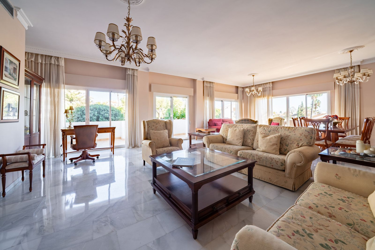 3 bedroom Apartments for sale in Nueva Andalucía – R5139970 3 bedroom Apartments for sale in Nueva Andalucía – R5139970