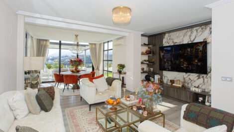 4 bedroom Apartments for sale in Benahavís – R5318749