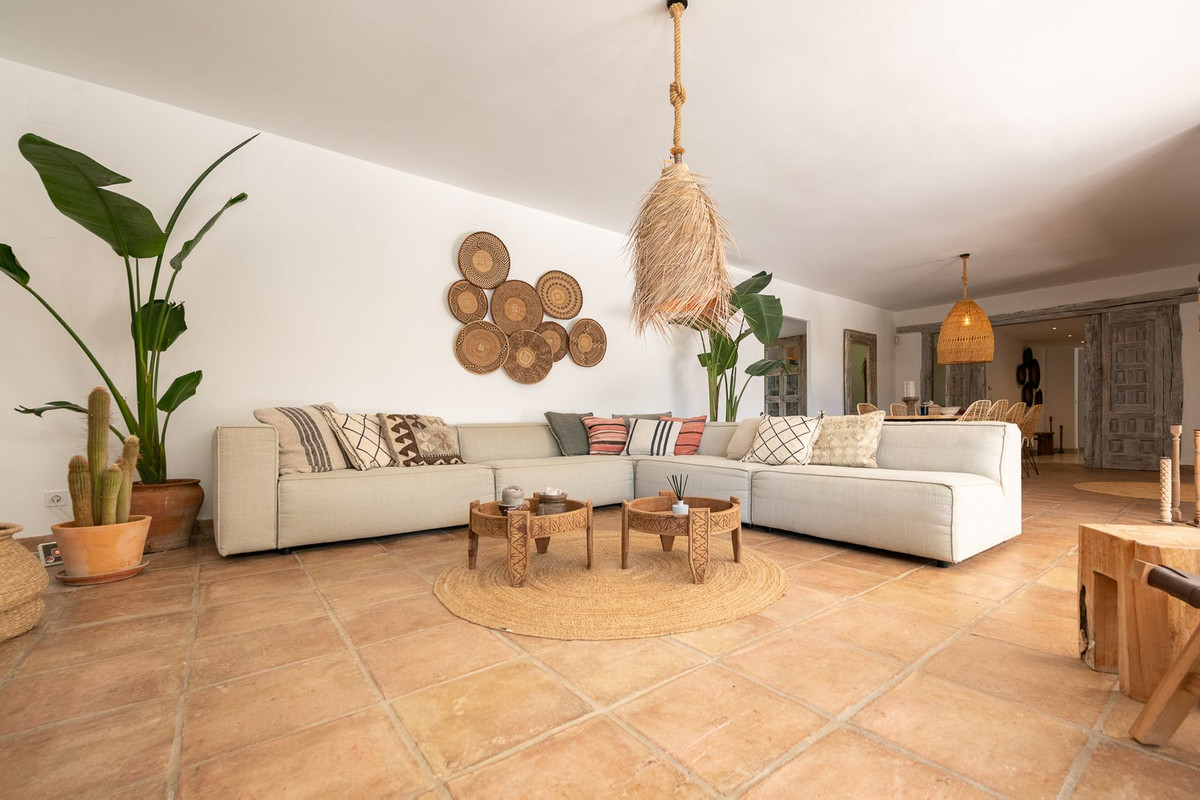 Villas de 5 dormitorios en venta en Hacienda Las Chapas – R5017756 Villas de 5 dormitorios en venta en Hacienda Las Chapas – R5017756