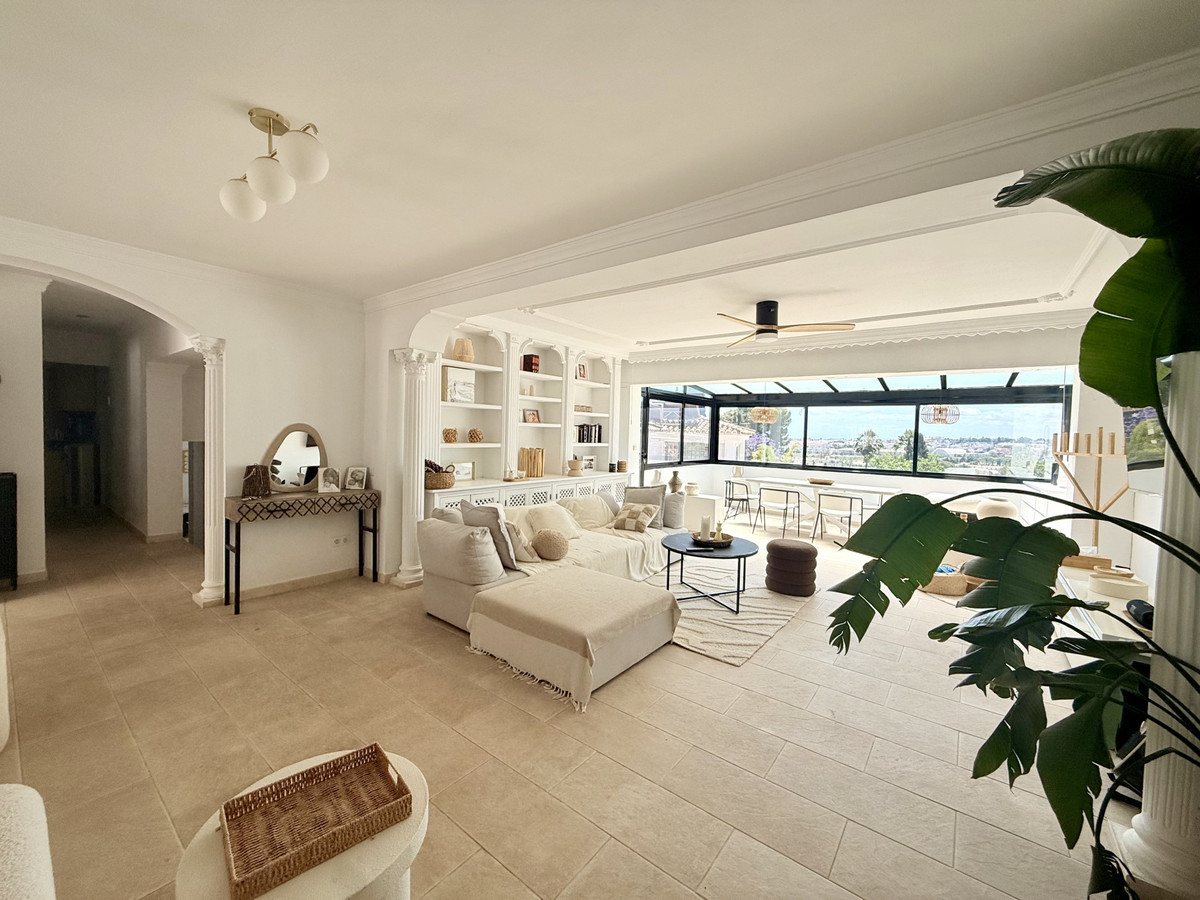 5 bedroom Villas for sale in Nueva Andalucía – R5387350 5 bedroom Villas for sale in Nueva Andalucía – R5387350