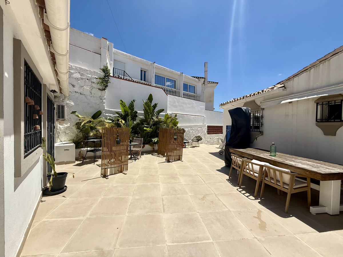 5 bedroom Villas for sale in Nueva Andalucía – R5387350 5 bedroom Villas for sale in Nueva Andalucía – R5387350
