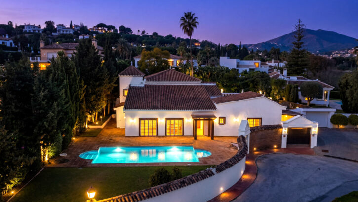 4 bedroom Villas for sale in Nueva Andalucía – R5375173 4 bedroom Villas for sale in Nueva Andalucía – R5375173 in