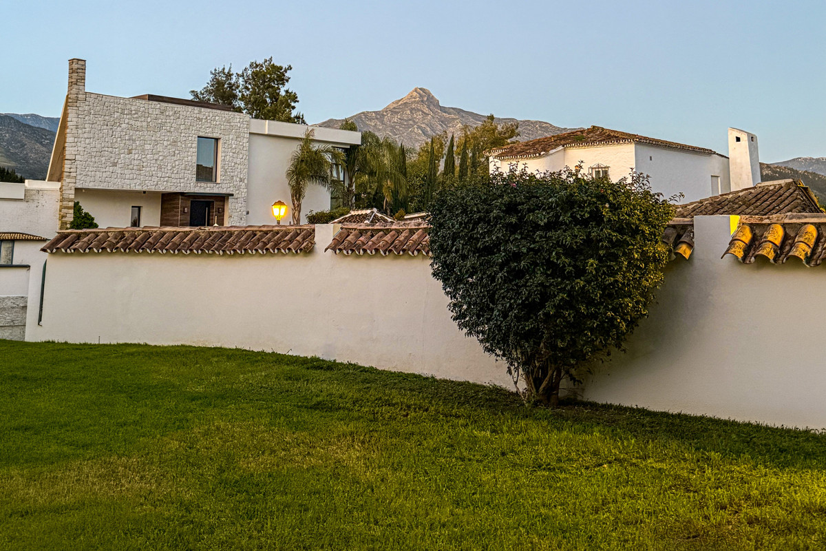 4 bedroom Villas for sale in Nueva Andalucía – R5375173 4 bedroom Villas for sale in Nueva Andalucía – R5375173