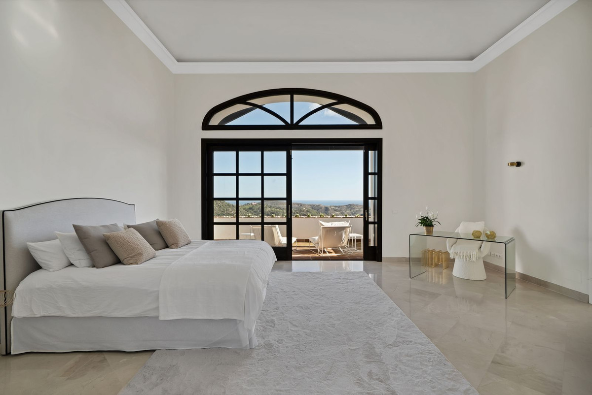 5 bedroom Villas for sale in Benahavís – R5308810 5 bedroom Villas for sale in Benahavís – R5308810