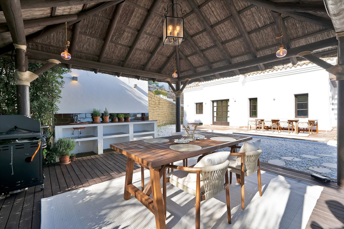 5 bedroom Villas for sale in Benahavís – R5308810 5 bedroom Villas for sale in Benahavís – R5308810