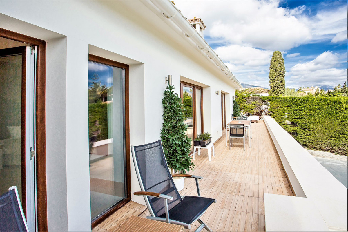 Villas de 8 dormitorios en venta en San Pedro de Alcántara – R5387236 Villas de 8 dormitorios en venta en San Pedro de Alcántara – R5387236