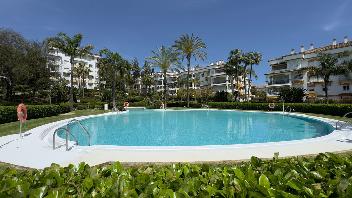 Apartamentos de 4 dormitorios en venta en Marbella – R5034214 Apartamentos de 4 dormitorios en venta en Marbella – R5034214