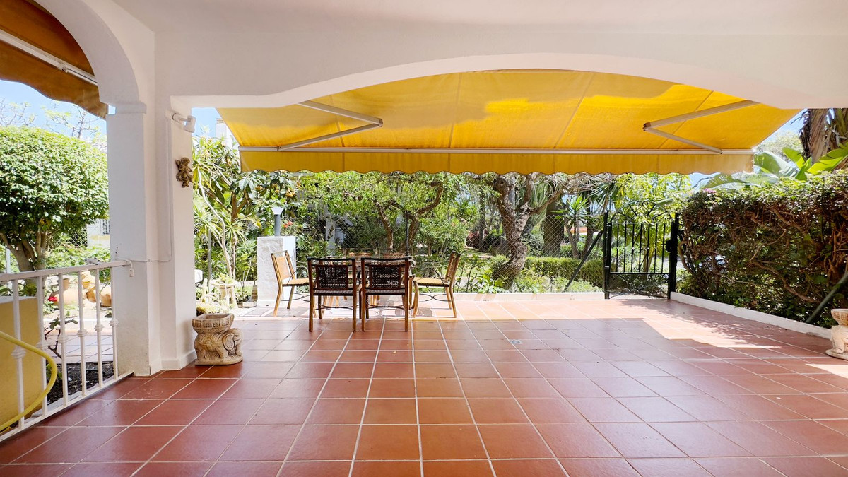 Apartamentos de 4 dormitorios en venta en Marbella – R5034214 Apartamentos de 4 dormitorios en venta en Marbella – R5034214