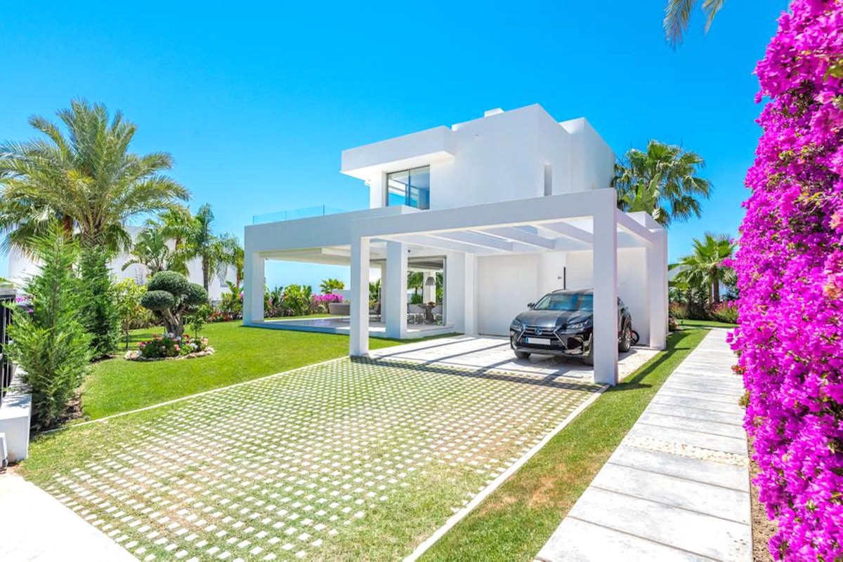 Villas de 5 dormitorios en venta en Marbella – R5390707 Villas de 5 dormitorios en venta en Marbella – R5390707