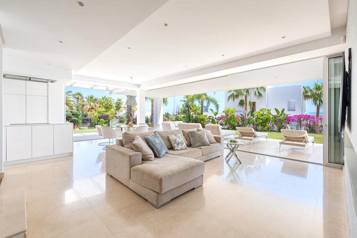 Villas de 5 dormitorios en venta en Marbella – R5390707 Villas de 5 dormitorios en venta en Marbella – R5390707
