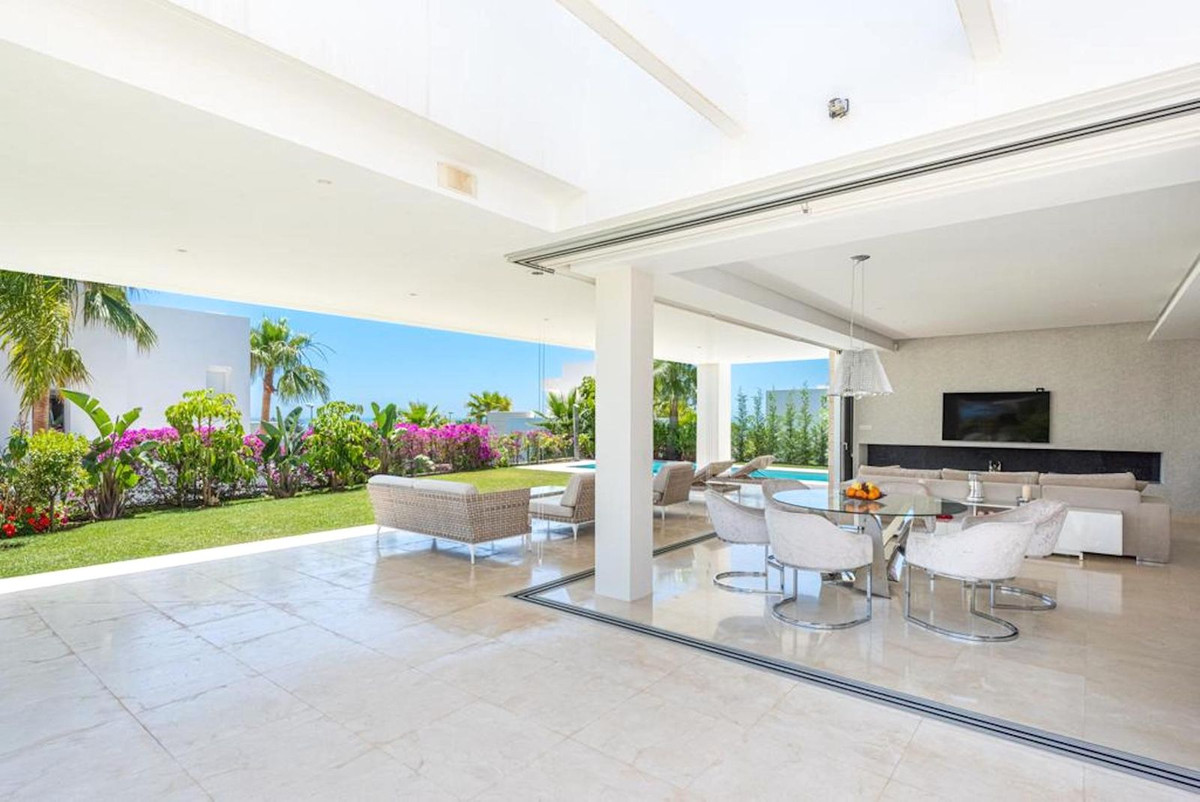 Villas de 5 dormitorios en venta en Marbella – R5390707 Villas de 5 dormitorios en venta en Marbella – R5390707