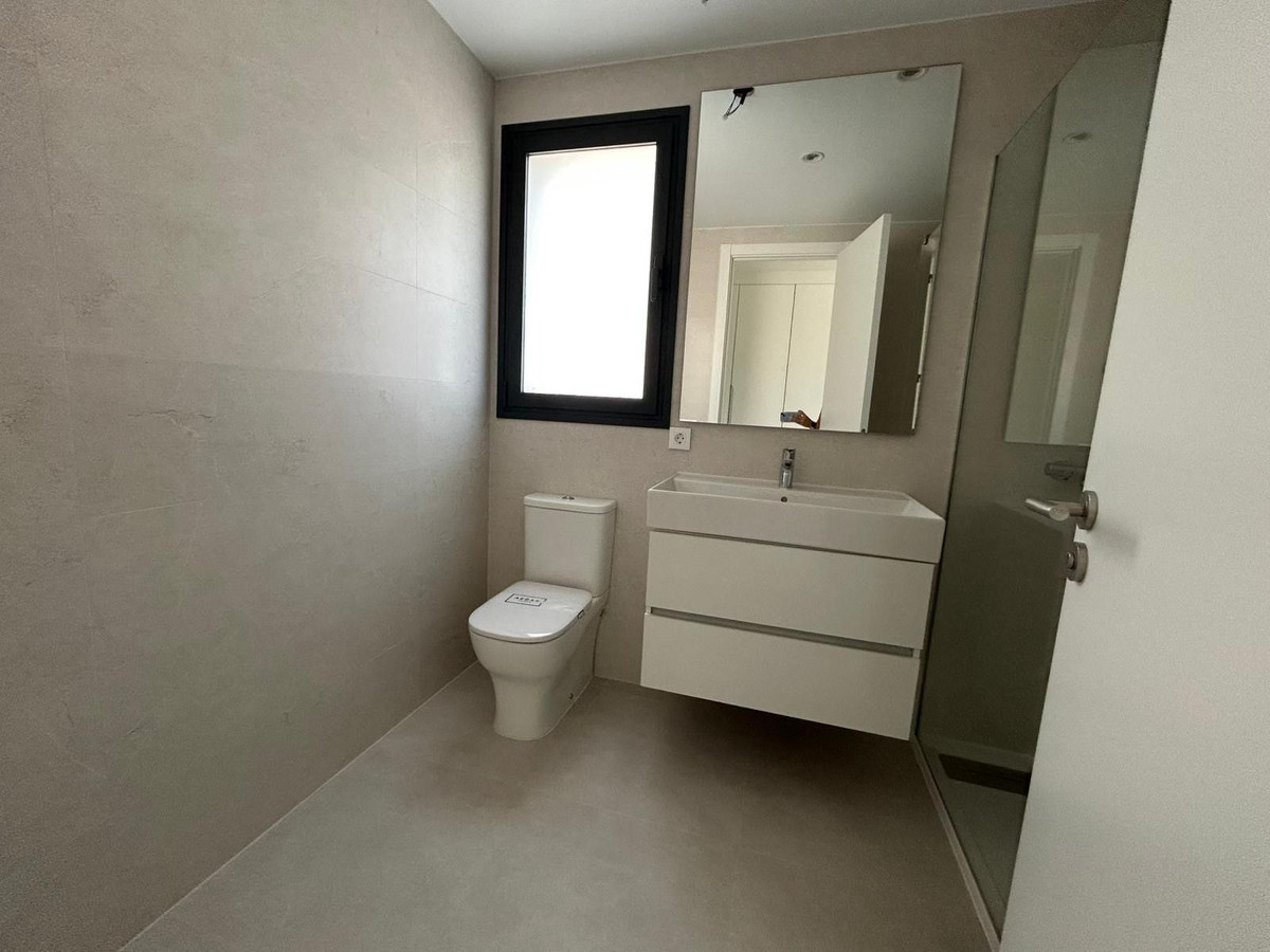 Apartamentos de 3 dormitorios en venta en Selwo – R5104318 Apartamentos de 3 dormitorios en venta en Selwo – R5104318
