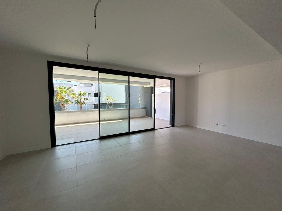 Apartamentos de 3 dormitorios en venta en Selwo – R5104318 Apartamentos de 3 dormitorios en venta en Selwo – R5104318