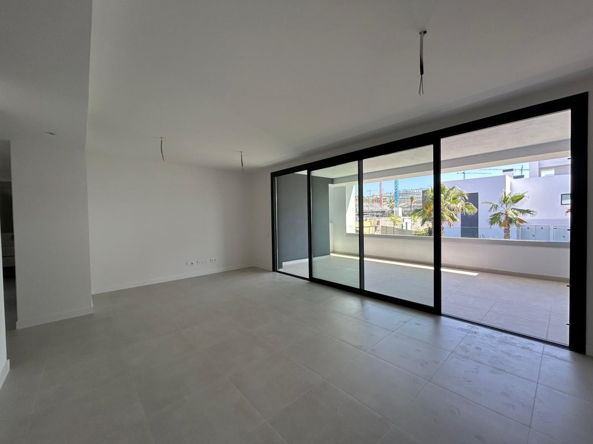 Apartamentos de 3 dormitorios en venta en Selwo – R5104318 Apartamentos de 3 dormitorios en venta en Selwo – R5104318