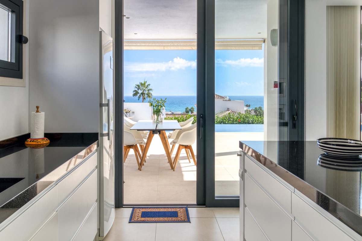4 bedroom Villas for sale in La Cala de Mijas – R5325463 4 bedroom Villas for sale in La Cala de Mijas – R5325463