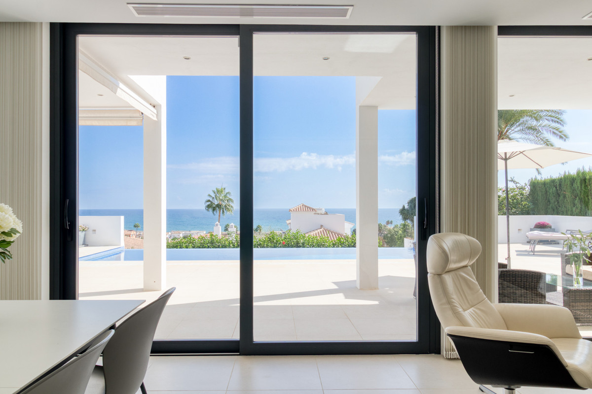 4 bedroom Villas for sale in La Cala de Mijas – R5325463 4 bedroom Villas for sale in La Cala de Mijas – R5325463
