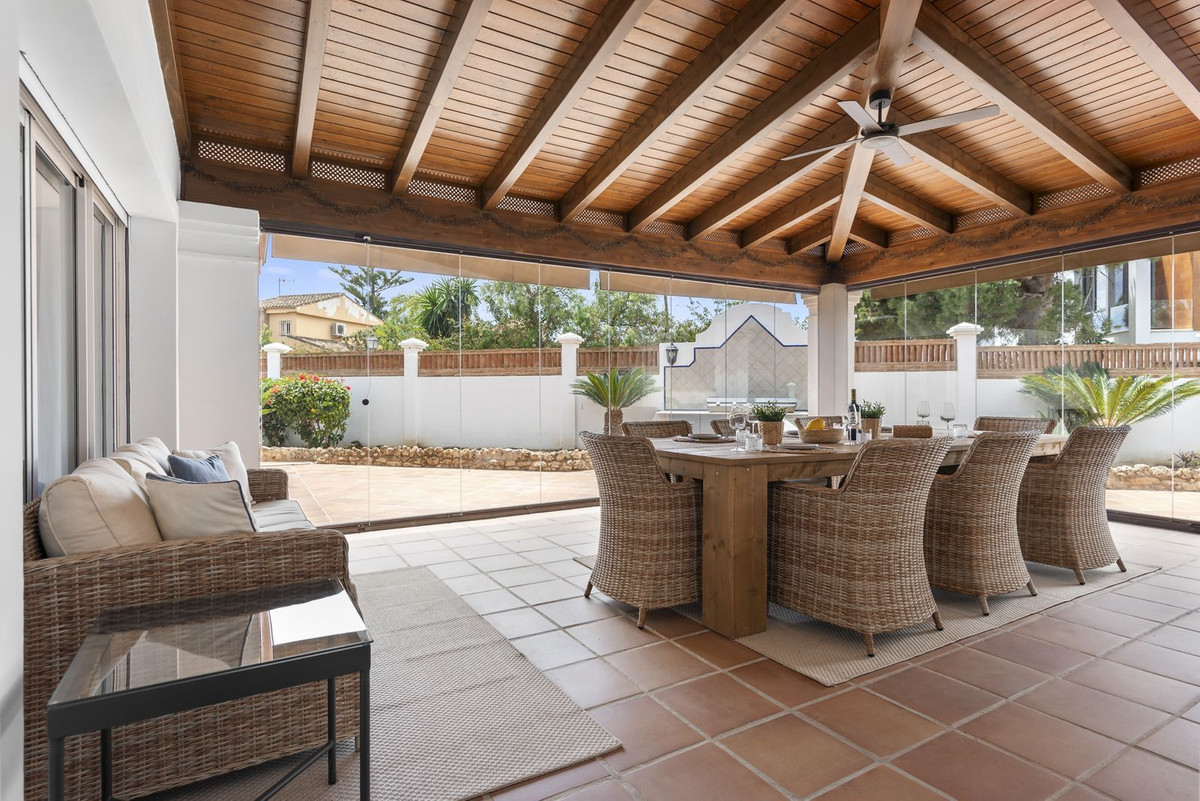 Villas de 5 dormitorios en venta en Las Chapas – R5249194 Villas de 5 dormitorios en venta en Las Chapas – R5249194
