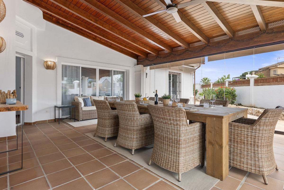 Villas de 5 dormitorios en venta en Las Chapas – R5249194 Villas de 5 dormitorios en venta en Las Chapas – R5249194
