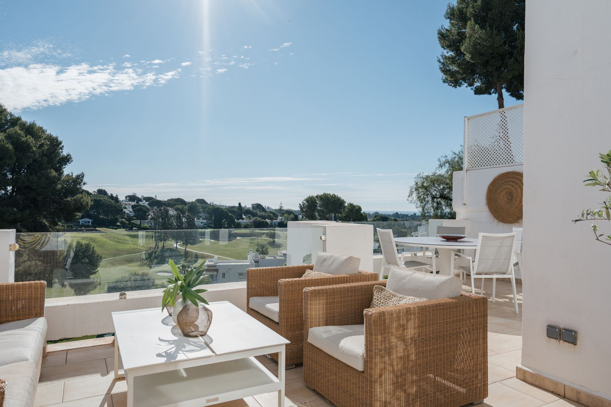 Aticos de 2 dormitorios en venta en Nueva Andalucía – R5373757 Aticos de 2 dormitorios en venta en Nueva Andalucía – R5373757