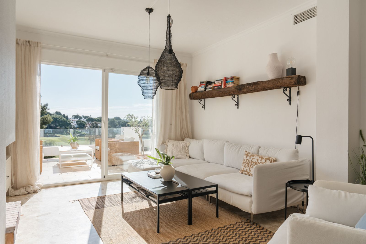 Aticos de 2 dormitorios en venta en Nueva Andalucía – R5373757 Aticos de 2 dormitorios en venta en Nueva Andalucía – R5373757