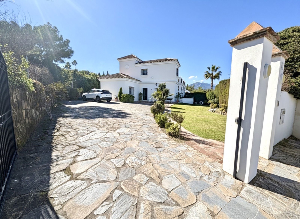 Villas de 5 dormitorios en venta en Nueva Andaluc�a – R5264770 Villas de 5 dormitorios en venta en Nueva Andaluc�a – R5264770