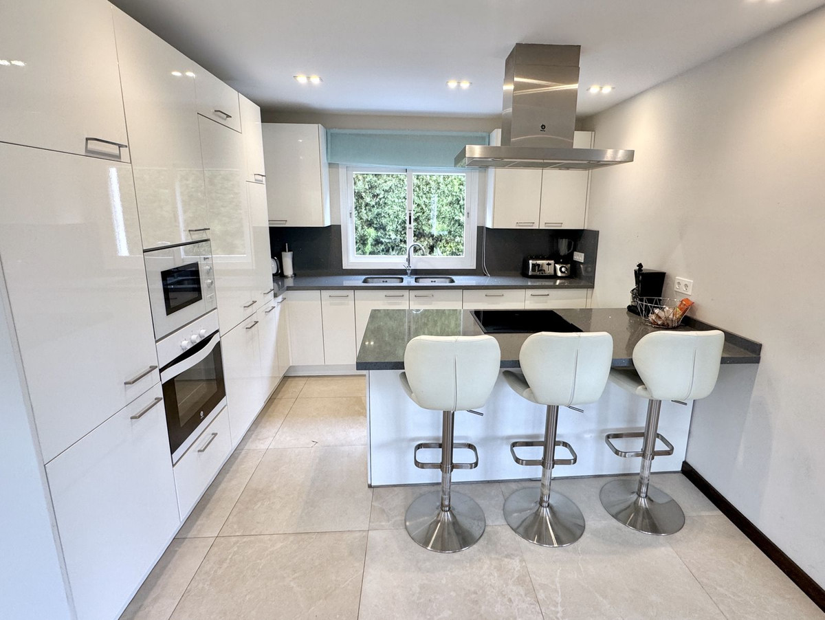 Villas de 5 dormitorios en venta en Nueva Andaluc�a – R5264770 Villas de 5 dormitorios en venta en Nueva Andaluc�a – R5264770