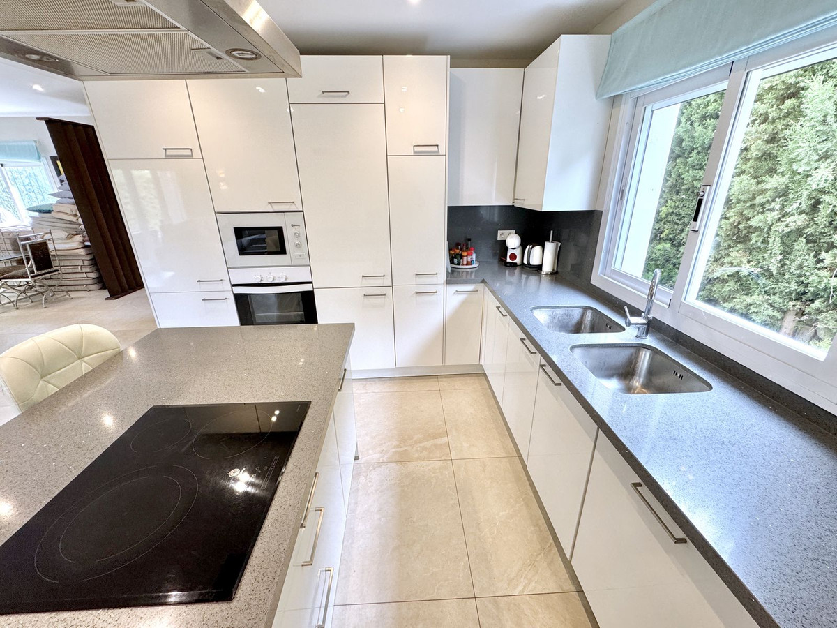 Villas de 5 dormitorios en venta en Nueva Andaluc�a – R5264770 Villas de 5 dormitorios en venta en Nueva Andaluc�a – R5264770