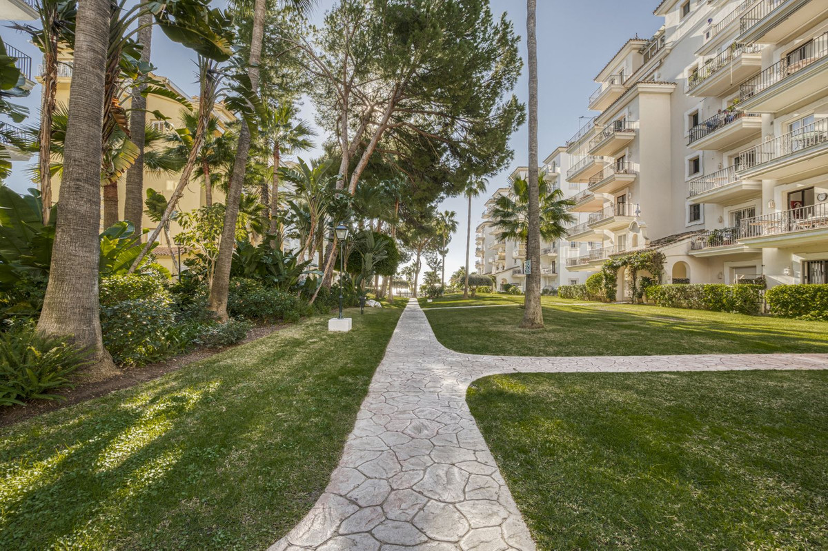 3 bedroom Apartments for sale in Puerto Banús – R5370103 3 bedroom Apartments for sale in Puerto Banús – R5370103