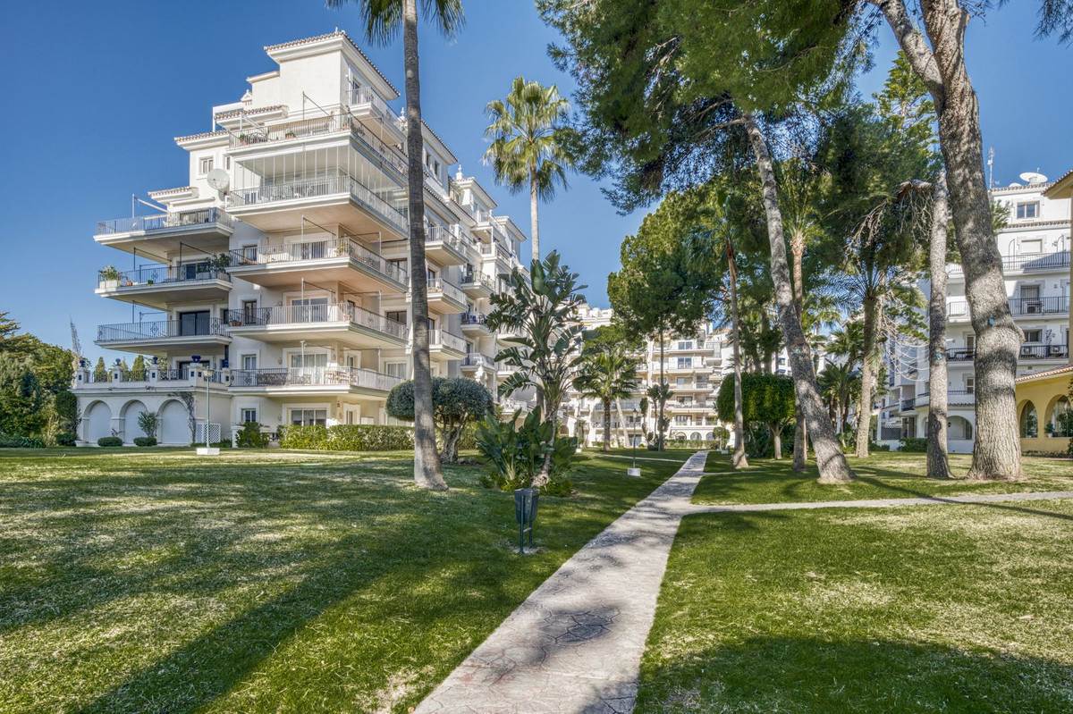 3 bedroom Apartments for sale in Puerto Banús – R5370103 3 bedroom Apartments for sale in Puerto Banús – R5370103