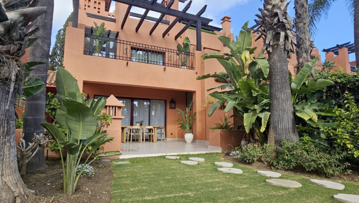 Pareados de 4 dormitorios en venta en Milla de Oro – R5288776 Pareados de 4 dormitorios en venta en Milla de Oro – R5288776 en
