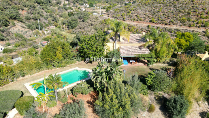 Villas de 5 dormitorios en venta en Ojén – R4913407 Villas de 5 dormitorios en venta en Ojén – R4913407 en