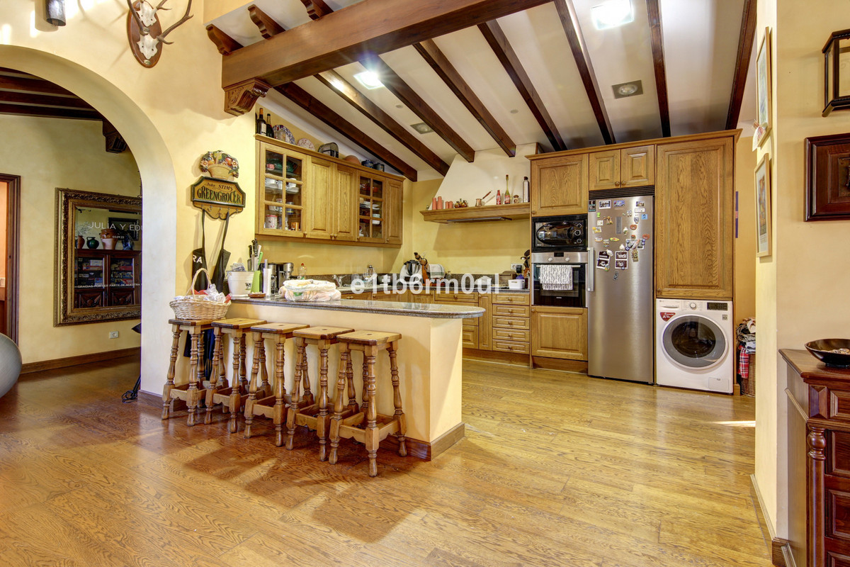 Villas de 5 dormitorios en venta en Ojén – R4913407 Villas de 5 dormitorios en venta en Ojén – R4913407