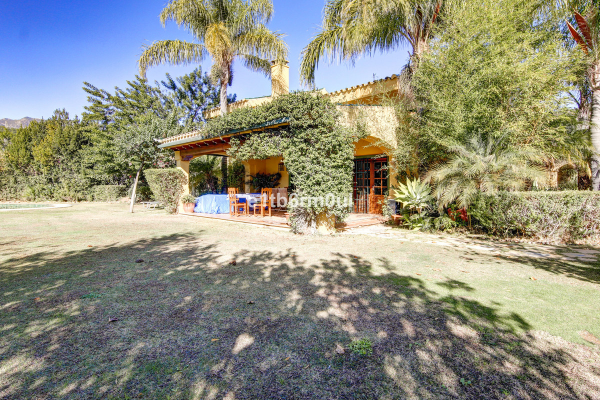 Villas de 5 dormitorios en venta en Ojén – R4913407 Villas de 5 dormitorios en venta en Ojén – R4913407