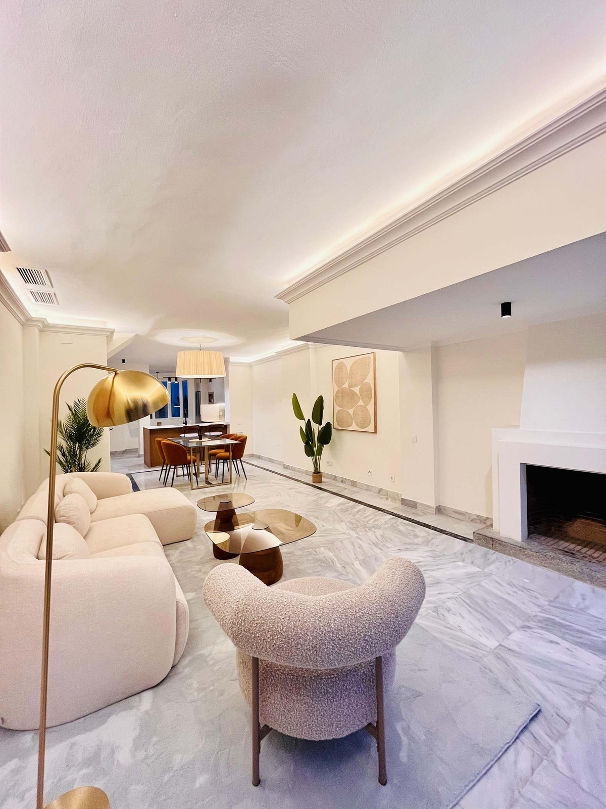 Apartamentos de 2 dormitorios en venta en Marbella – R5364022 Apartamentos de 2 dormitorios en venta en Marbella – R5364022