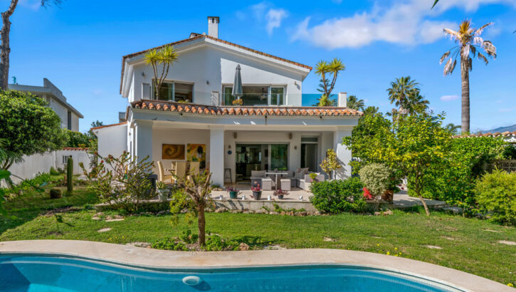 Villas de 5 dormitorios en venta en San Pedro de Alcántara – R5348251 Villas de 5 dormitorios en venta en San Pedro de Alcántara – R5348251 en