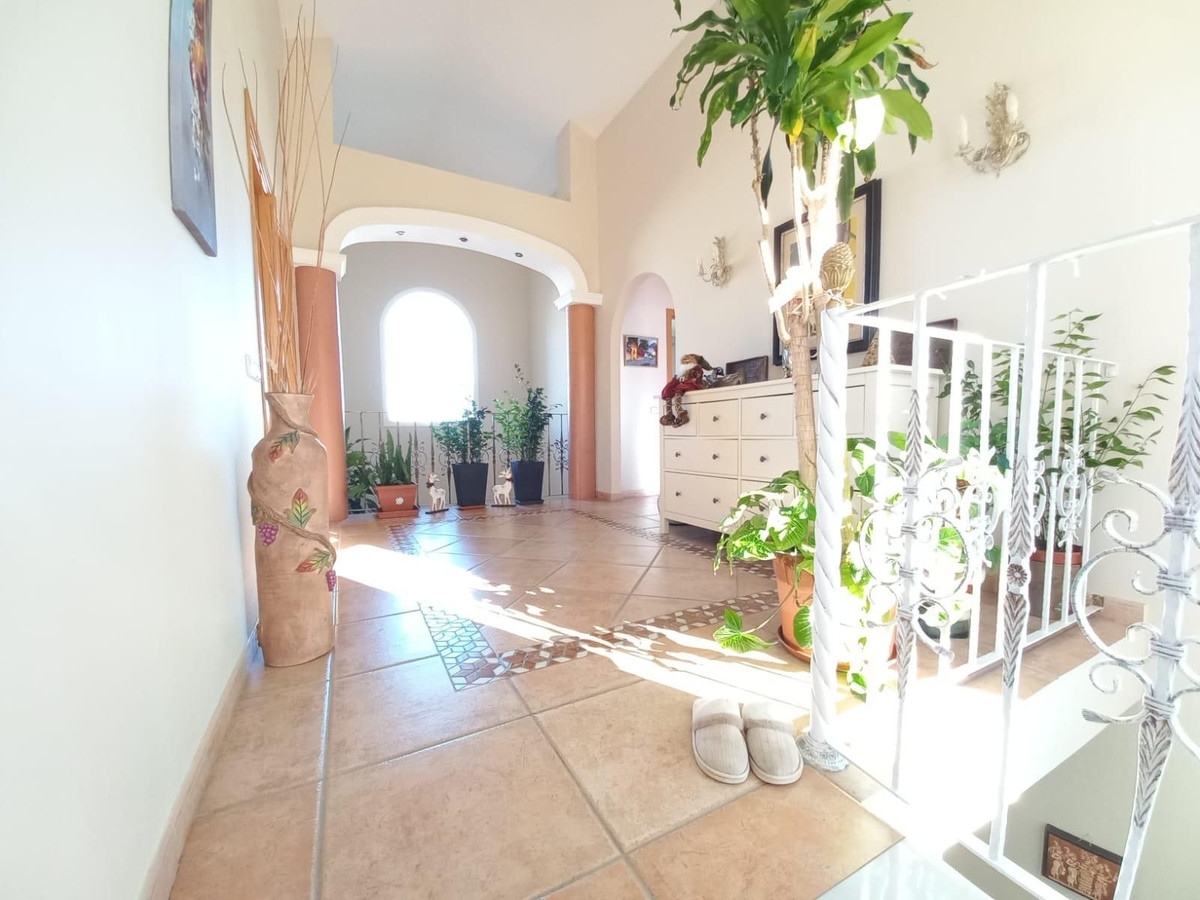 Pareados de 5 dormitorios en venta en San Pedro de Alcántara – R5107402 Pareados de 5 dormitorios en venta en San Pedro de Alcántara – R5107402
