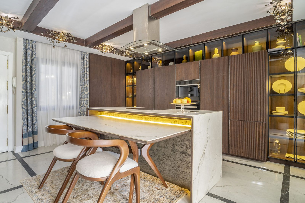 Apartamentos de 3 dormitorios en venta en Nueva Andalucía – R5211835 Apartamentos de 3 dormitorios en venta en Nueva Andalucía – R5211835