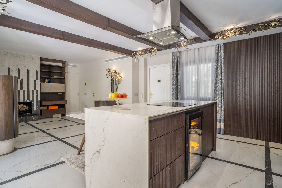Apartamentos de 3 dormitorios en venta en Nueva Andalucía – R5211835 Apartamentos de 3 dormitorios en venta en Nueva Andalucía – R5211835