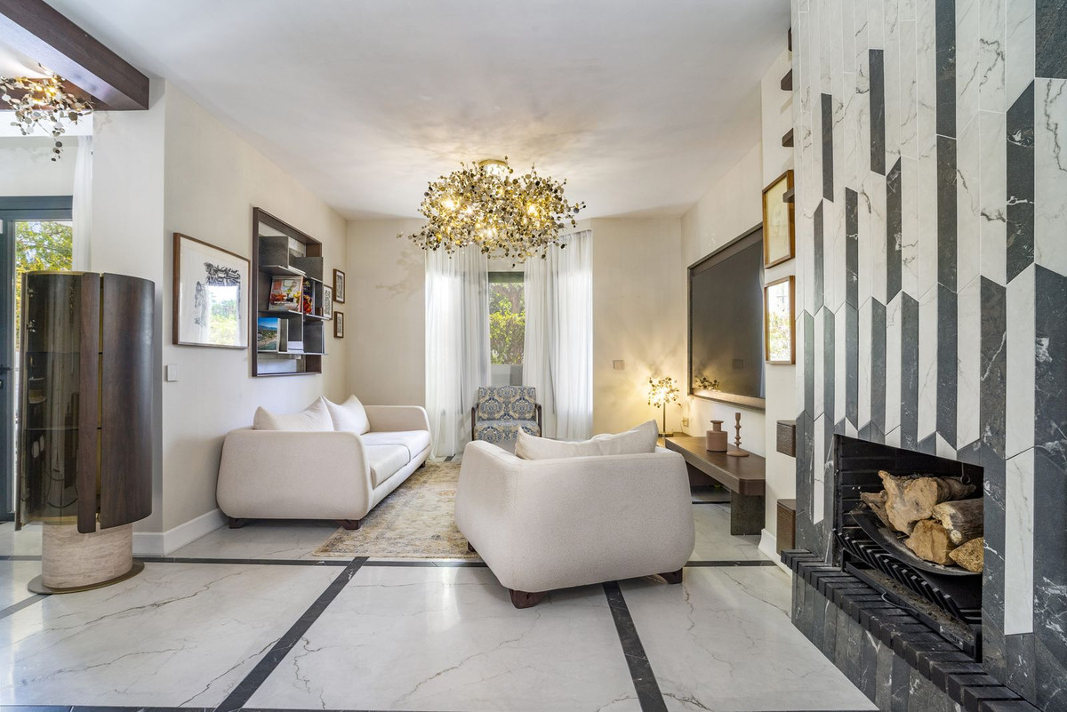 Apartamentos de 3 dormitorios en venta en Nueva Andalucía – R5211835 Apartamentos de 3 dormitorios en venta en Nueva Andalucía – R5211835