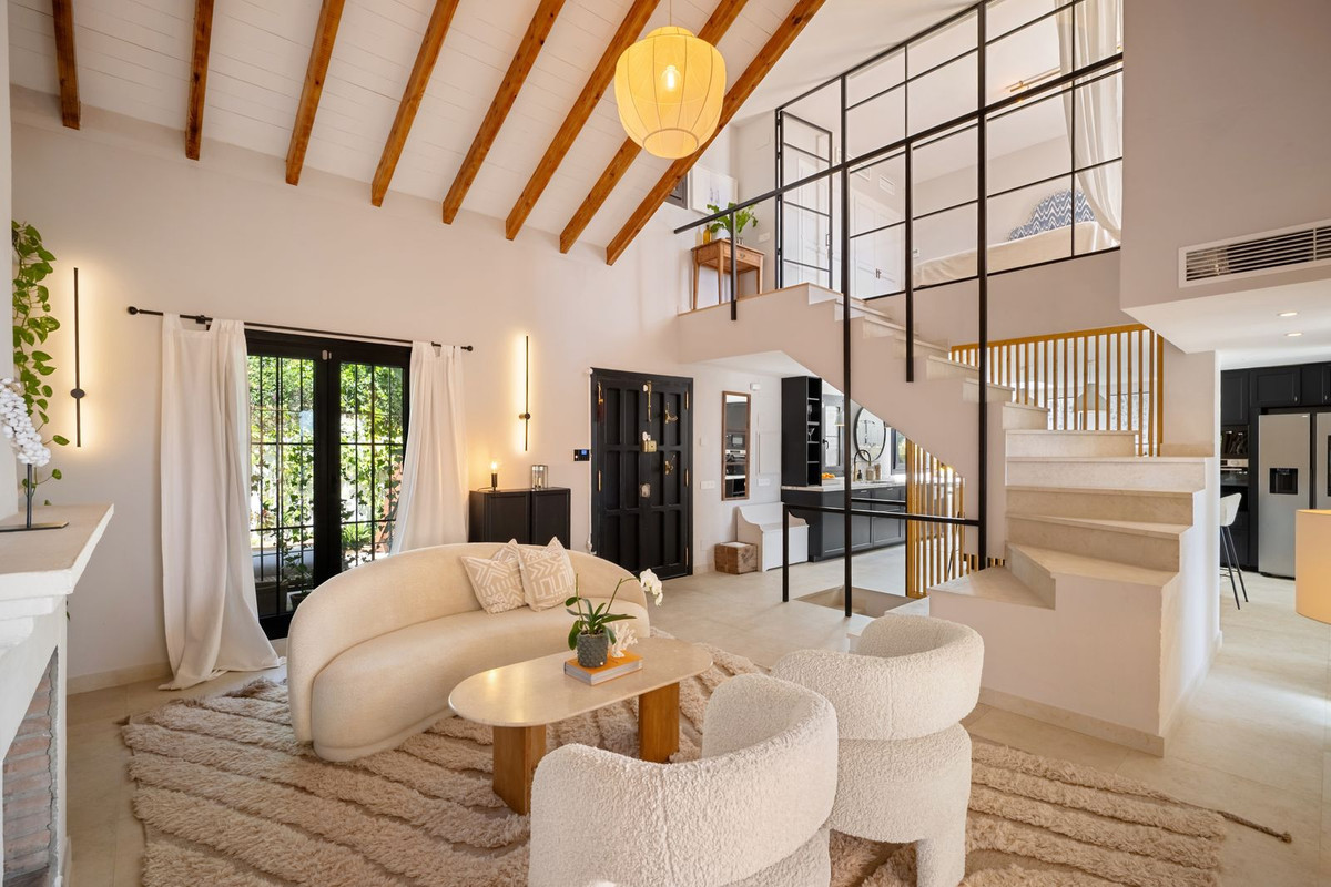4 bedroom Townhouses for sale in Marbella – R5012860 4 bedroom Townhouses for sale in Marbella – R5012860