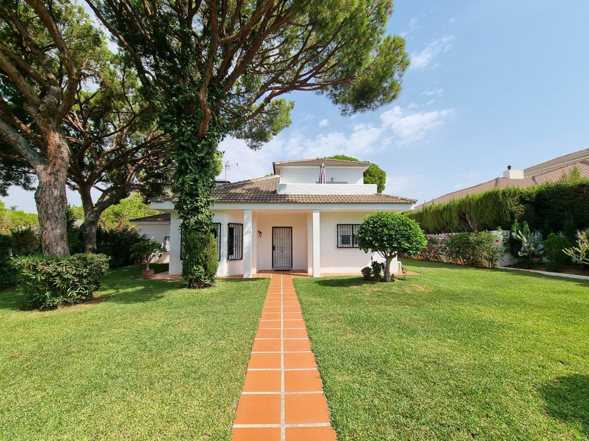 3 bedroom Villas for sale in Calahonda – R5300845 3 bedroom Villas for sale in Calahonda – R5300845