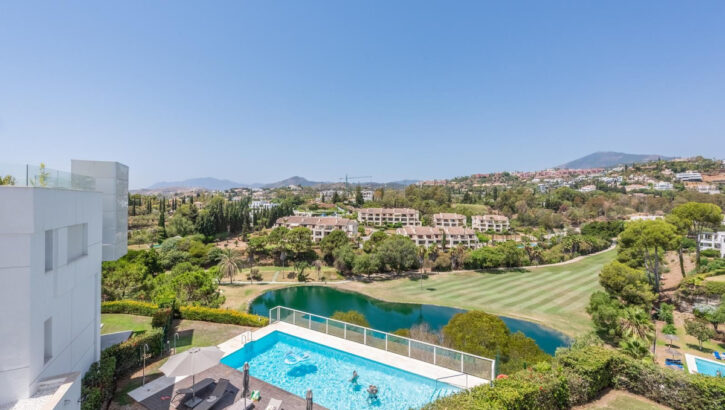 Aticos de 3 dormitorios en venta en La Quinta – R4943296 Aticos de 3 dormitorios en venta en La Quinta – R4943296 en